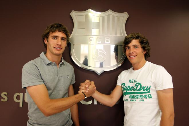 Sergi Gómez y Sergi Roberto renovaban con el Barça B en junio del 2010.