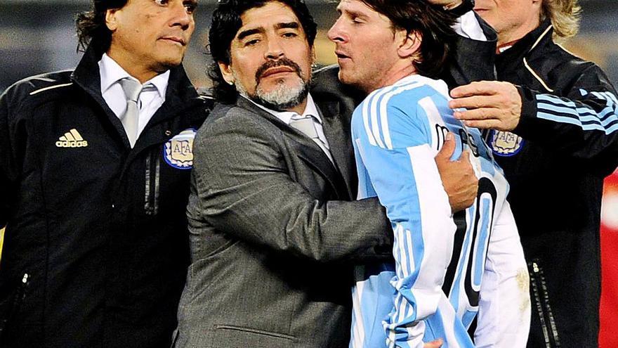 Messi: “Nos deja pero no se va, Diego es eterno”