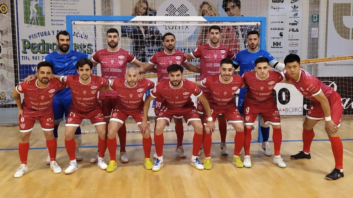 Equipo del Córdoba Futsal en Noia en la eliminatoria de octavos de la Copa del Rey de fútbol sala.