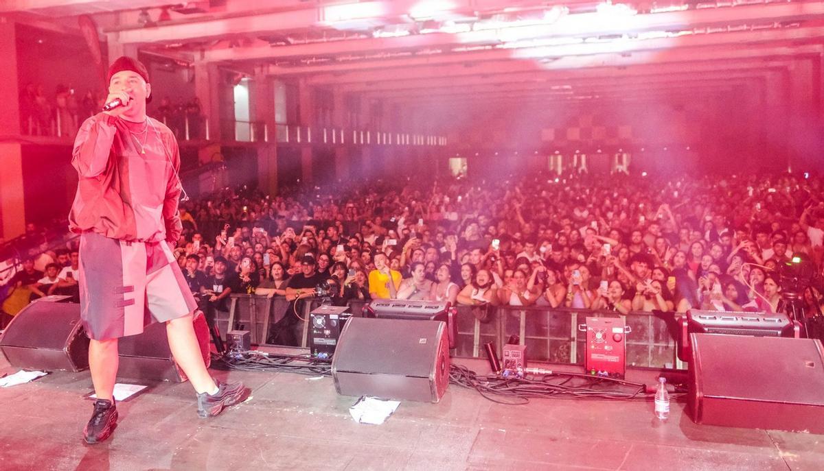 Festival de Música Urbana 'Cayó la noche' Festival de Música Urbana 'Cayó la noche'