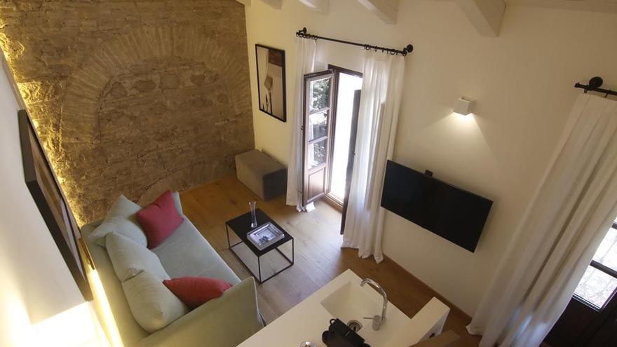 Una de las habitaciones del hotel Las Ermitas Suites, en Córdoba.