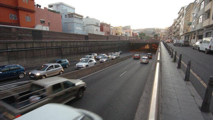 Entrada al túnel Julio Luengo desde la ciudad.