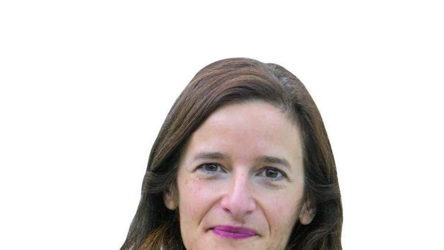 Dos menors, en
casa, durant el
confinament. f.bustamante