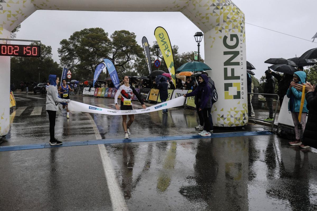 Toni Mercadal Roldán (Joan Comes)  y María del Mar González, fueron los ganadores de la FNG San Silvestre Palma