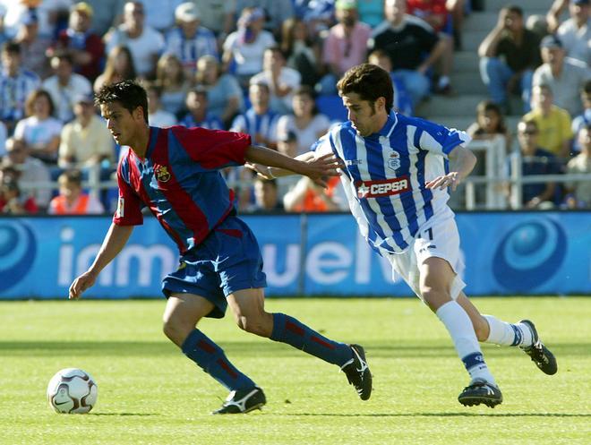 Tras formarse en las categorías inferiores del Barça, Óscar López dio el salto al primer equipo y debutó en 2003, y pese a las buenas sensaciones, no logró asentarse en la plantilla. Lazio, Betis, Gimnàstic, Numancia y Go Ahead Eagles fueron sus equipos hasta que en 2012 decidió retirarse. Ahora, ha dado el salto a los banquillos, y esta pasada temporada ha entrenado al Juvenil A