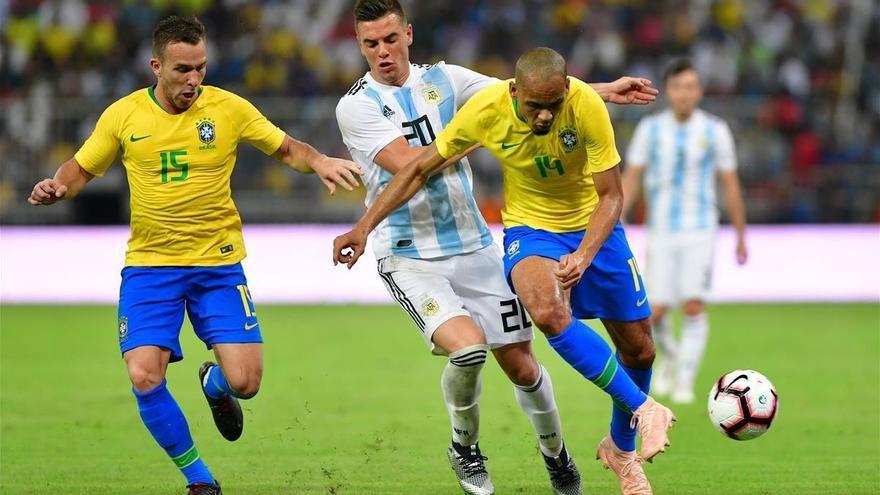 Brasil derrota a Argentina en un espejismo futbolístico