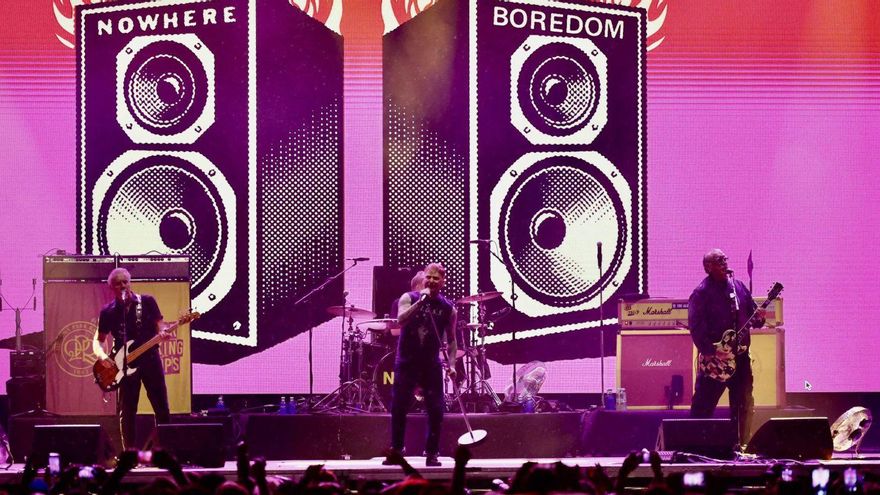 &quot;Sex Pistols&quot; pone los pelos de punta en el Tsunami: así fue su concierto en Gijón