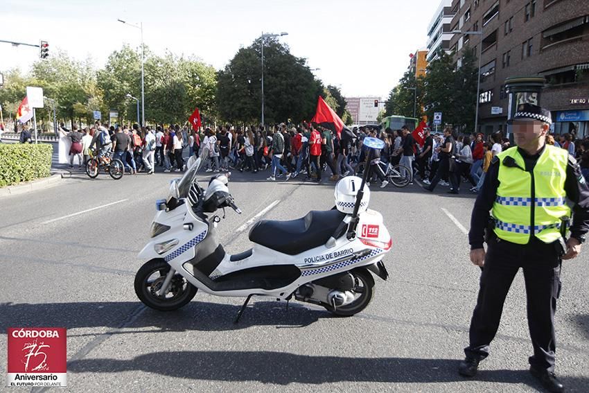 FOTOGALERÍA / Jornada de huelga estudiantil en Córdoba contra la LOMCE