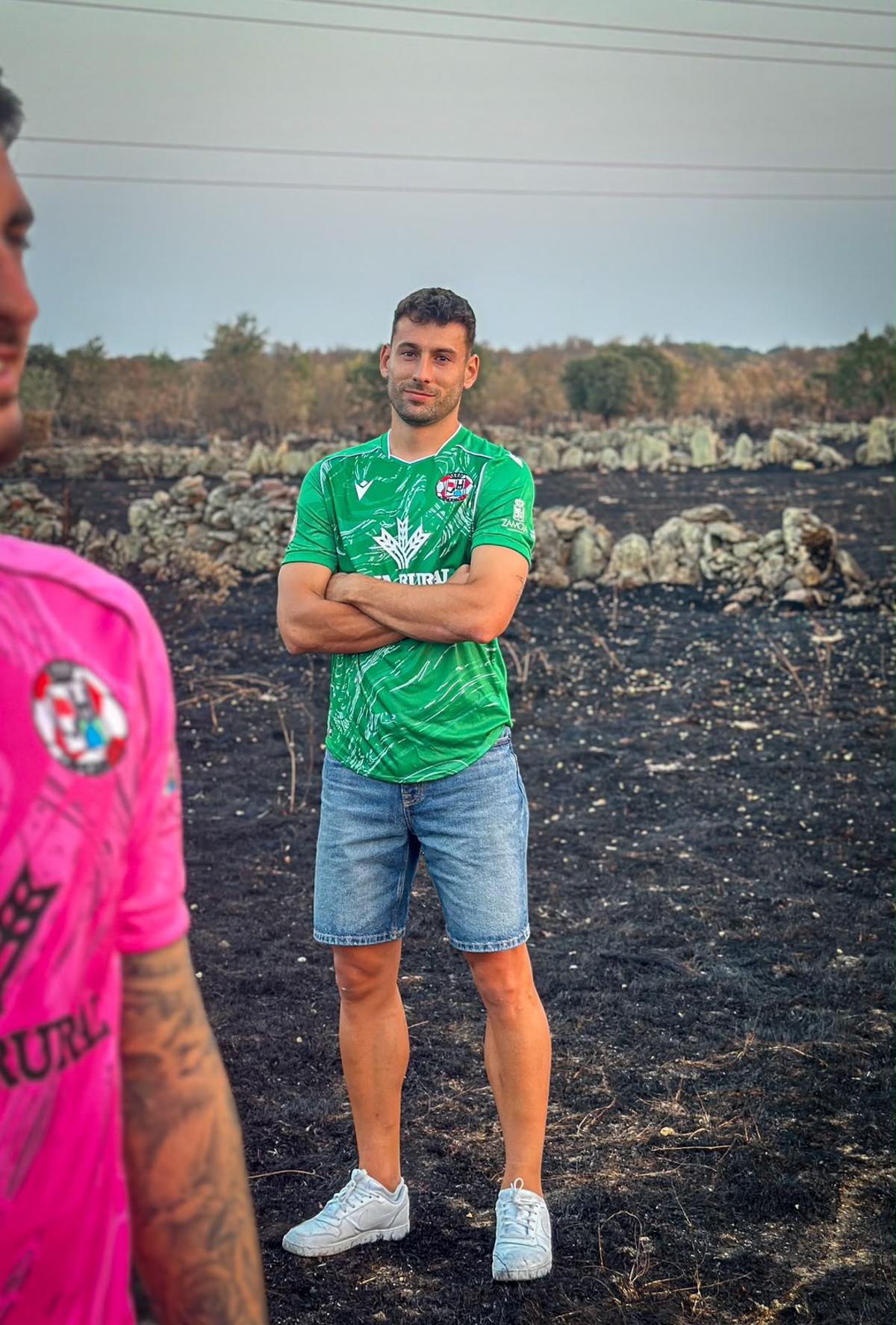 Así son las nuevas camisetas del Zamora CF: primemra, segunda y tercera equipación
