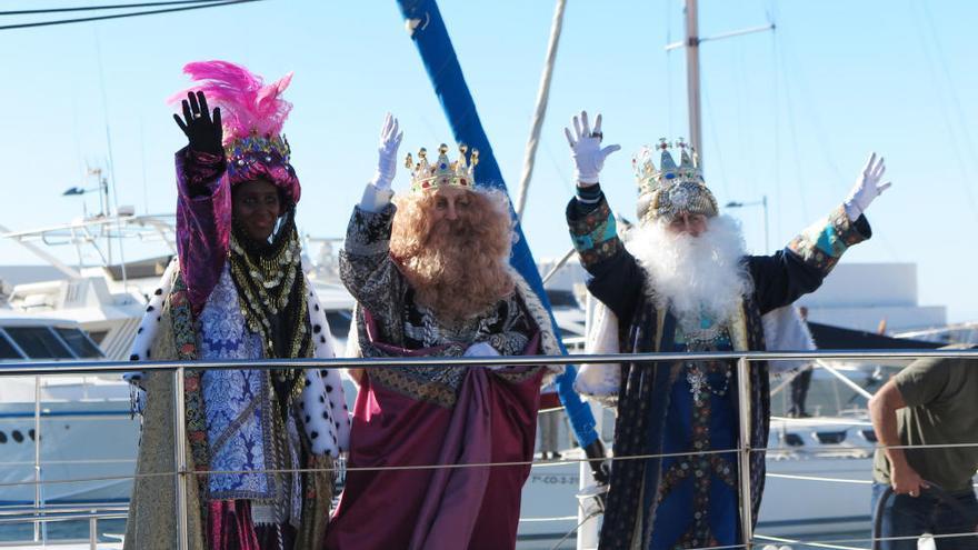 Los Reyes Magos llegarán en barco al puerto deportivo Virgen del Carmen.