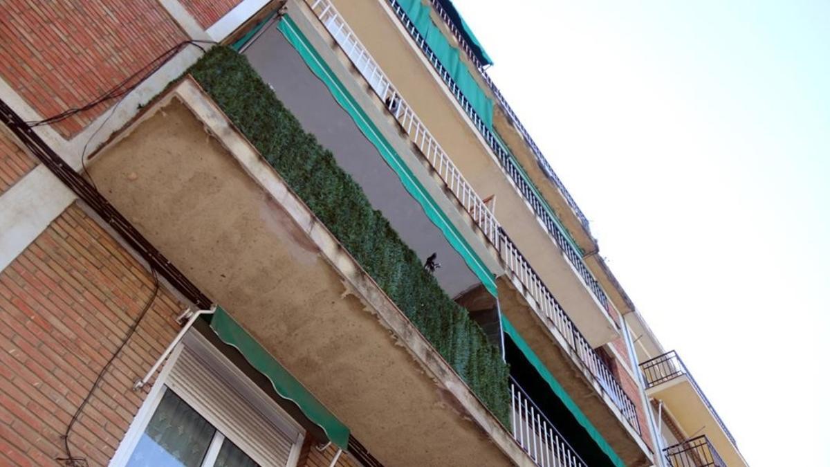 Herida una niña de 6 años al caer de un segundo piso en Girona