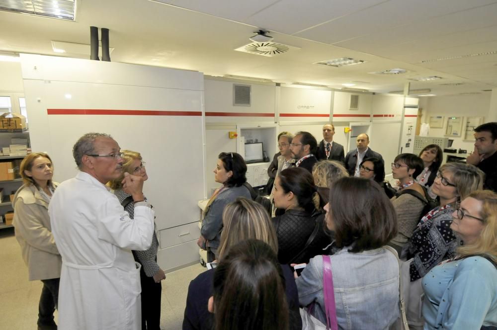 Taller de farmacia en el hospital Álvarez-Buylla de Mieres