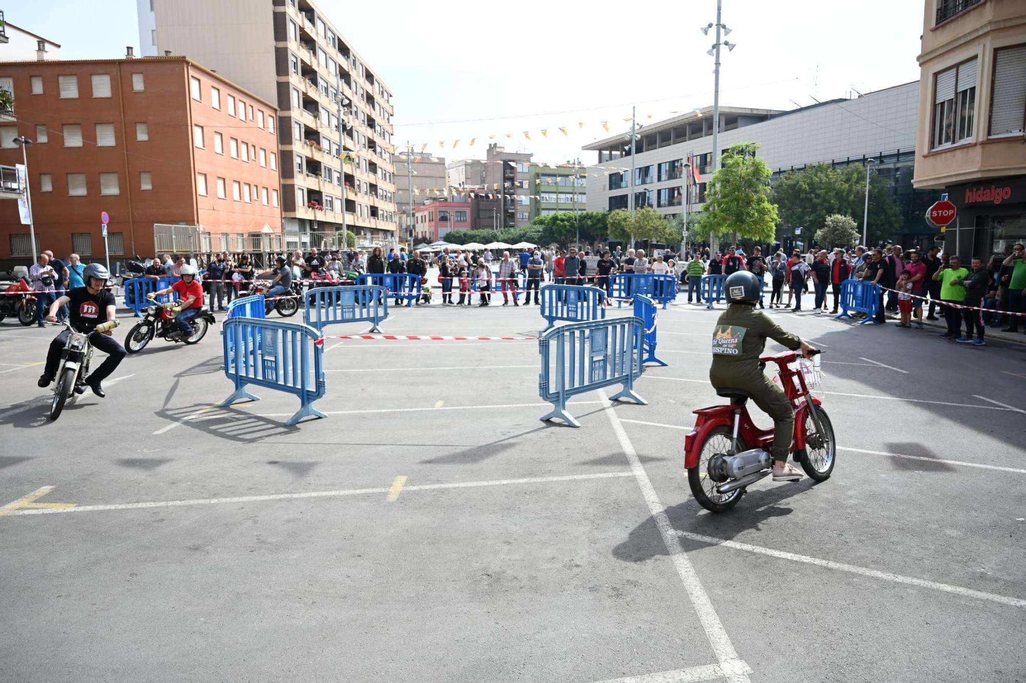 Exposición de motos clásicas y de competición en Almassora