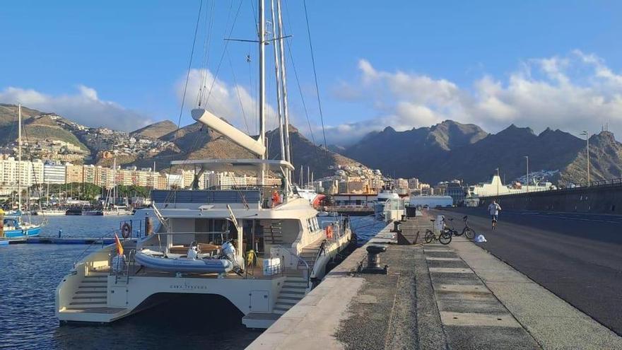 Un barco científico visita el Puerto de Santa Cruz de Tenerife y abre sus puertas a los vecinos