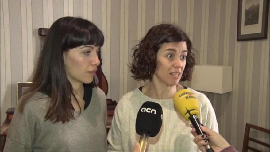 Les actrius Maria Casellas i Andrea Portella parlen sobre l'obra «El silenci dels telers»