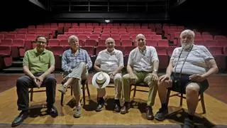 Medio siglo dels 'Deu d'Alaquàs': los padres del autogobierno pasan revista a su obra