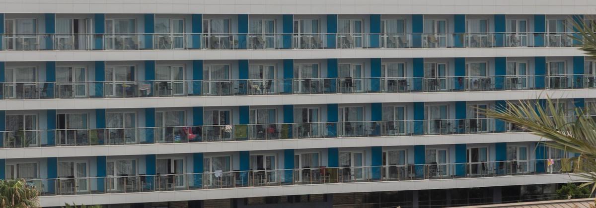 Balcones de un hotel en Alicante.