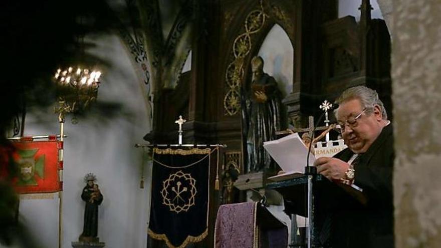 Francisco Arias, durante la lectura del pregón de la Semana Santa.