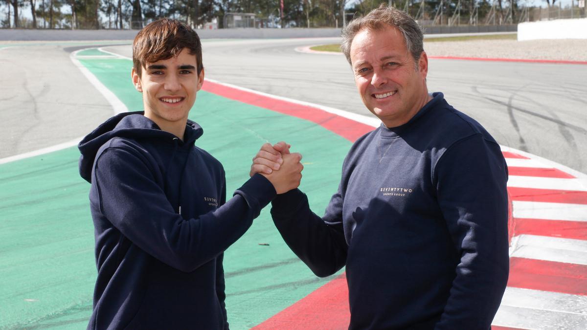Brian Uriarte, promesa del motociclismo español, con su nuevo mentor, Emilio Alzamora