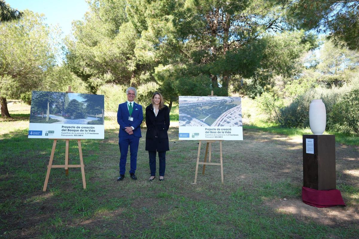 La concejal Belén Soto presentó este proyecto en el cementerio de Palma.
