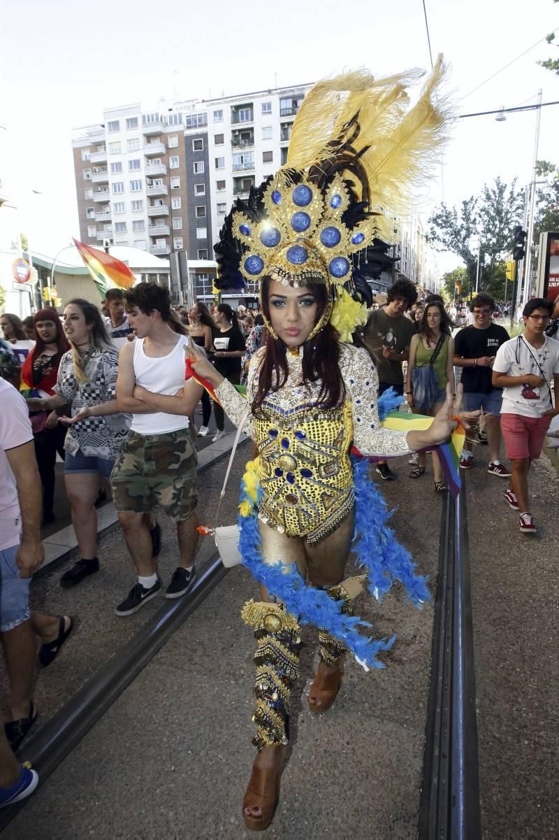 Fotogalería de la manifestación por el día del Orgullo Gay en Zaragoza