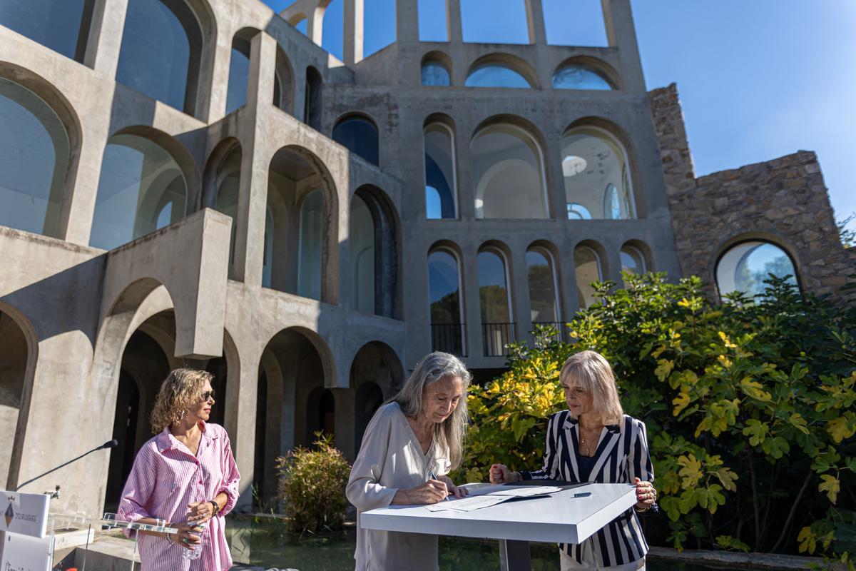 Visita al Espai Corberó, recién comprado por el ayuntamiento de Esplugues