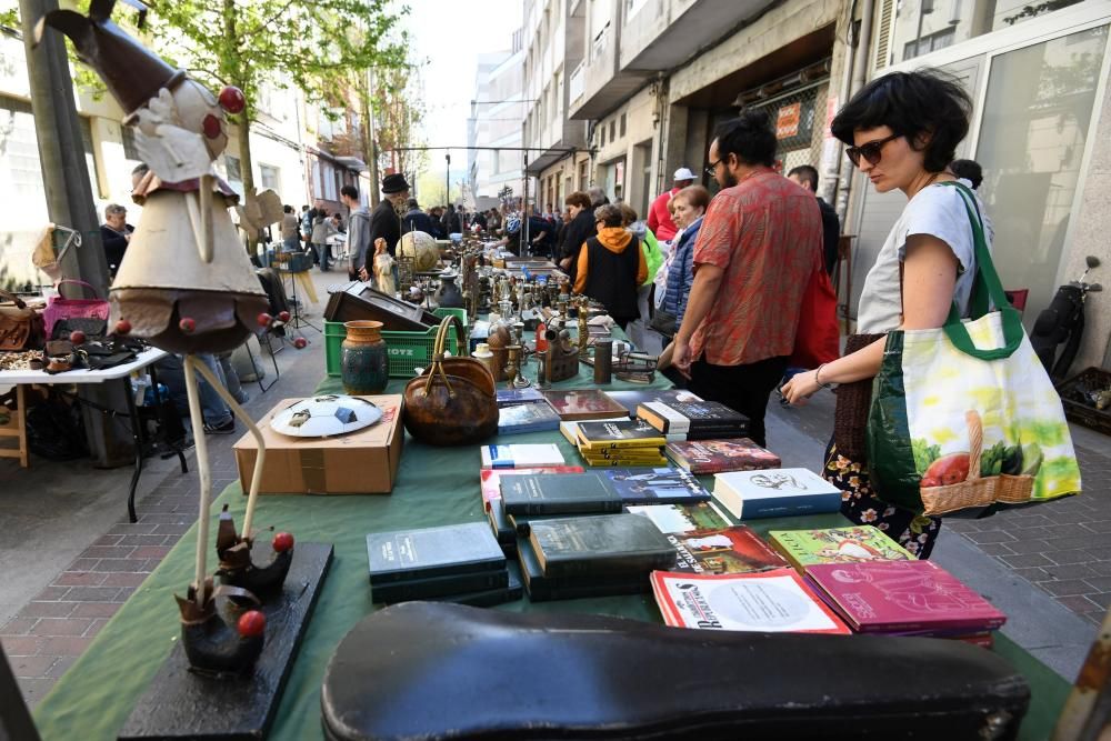 Feria de antigüedades en Pontevedra | Lo antiguo nunca pasa de moda