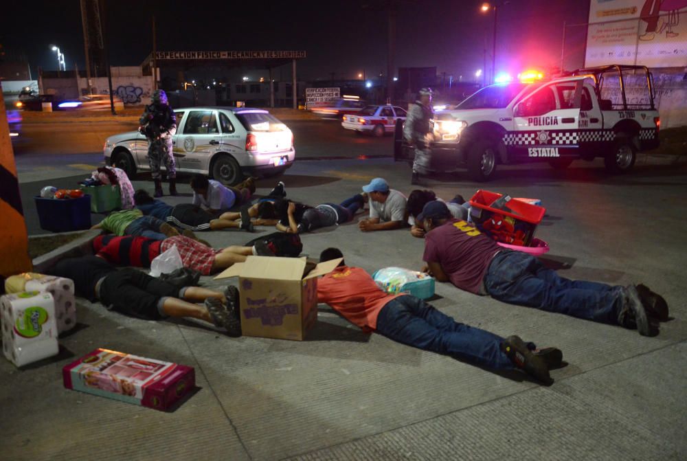 Tres muertos y más de 600 detenidos han dejado por ahora las protestas iniciadas hace cinco días en México por el alza de los combustibles, en las que el descontento ha dado paso a saqueos.