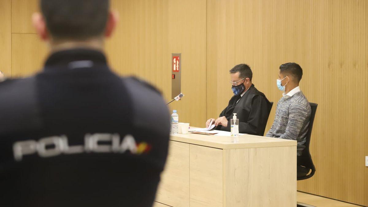 El acusado por el crimen de Cabra, en una de las sesiones del juicio.