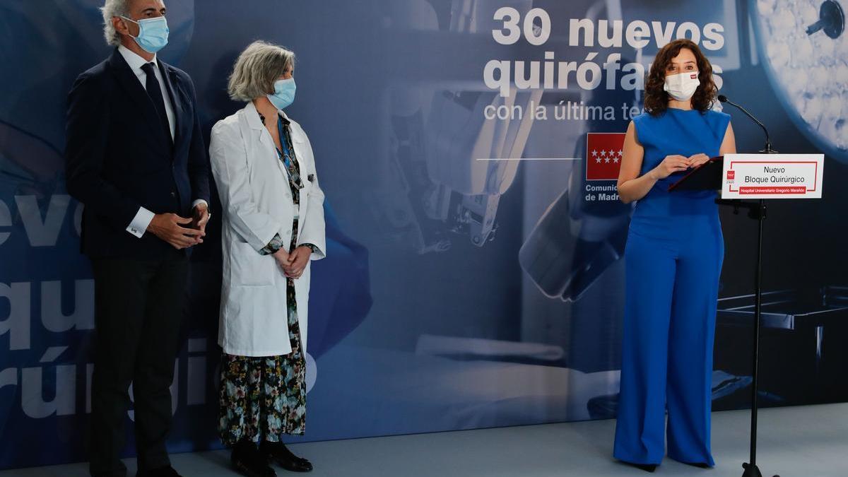 Isabel Díaz Ayuso esta mañana en Madrid durante la inauguración de los nuevos quirófanos del Hospital Gregorio Marañón.