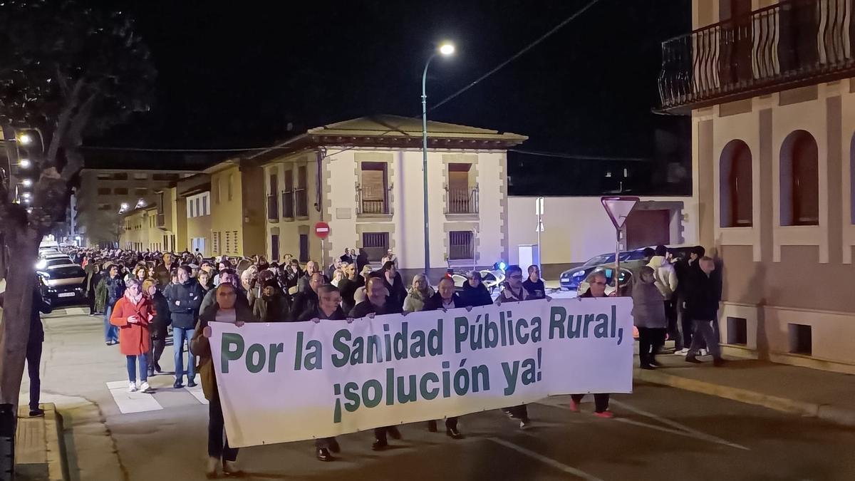La protesta vecinal en Ejea de los Caballeros en defensa de la sanidad.