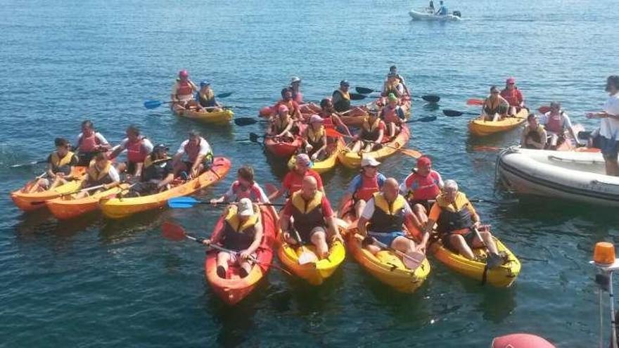 La escuela de piragüismo de As Xubias celebró su primera regata adaptada