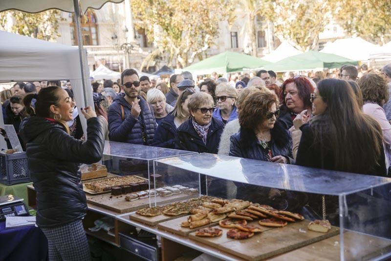 Los productos de proximidad llegan a la ciudad en "De l'horta a la plaça"