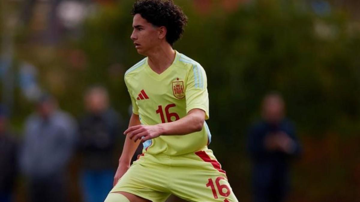 Enzo Pérez juega en las selecciones inferiores de España