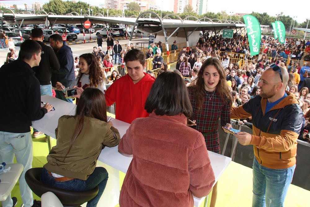 Firma de discos de Noelia, Marta y Dave de OT en Málaga