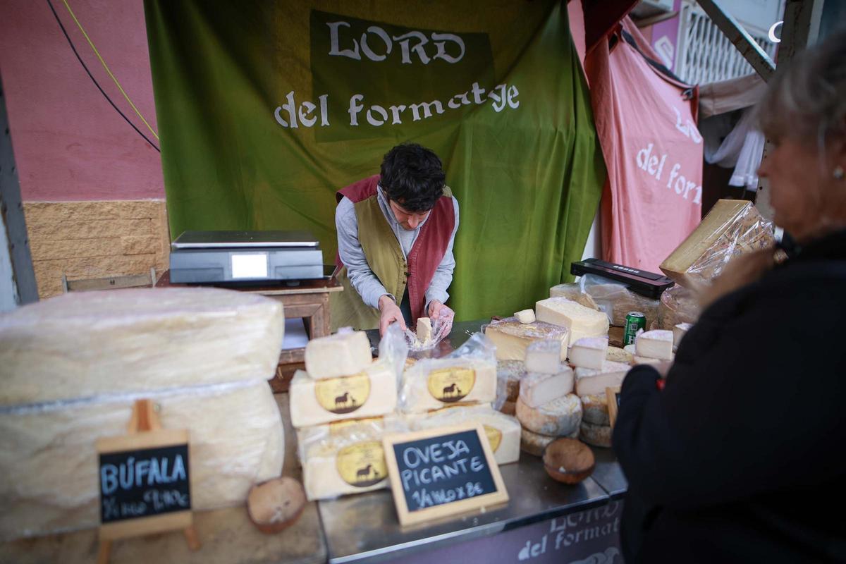 Estas son las mejores imágenes del arranque del Mercado Medieval de Orihuela 2026