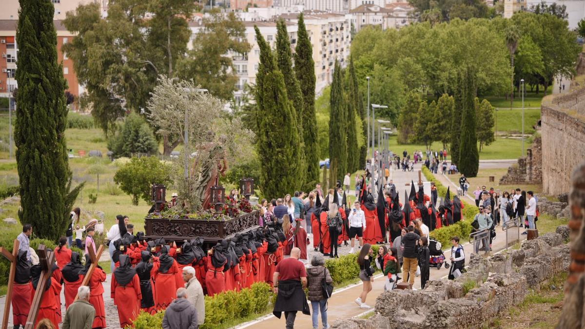 El Prendimiento de Jesús y Nuestra Señora de la Paz abren el Jueves Santo en Mérida