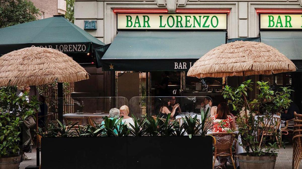 La terraza del Bar Lorenzo.