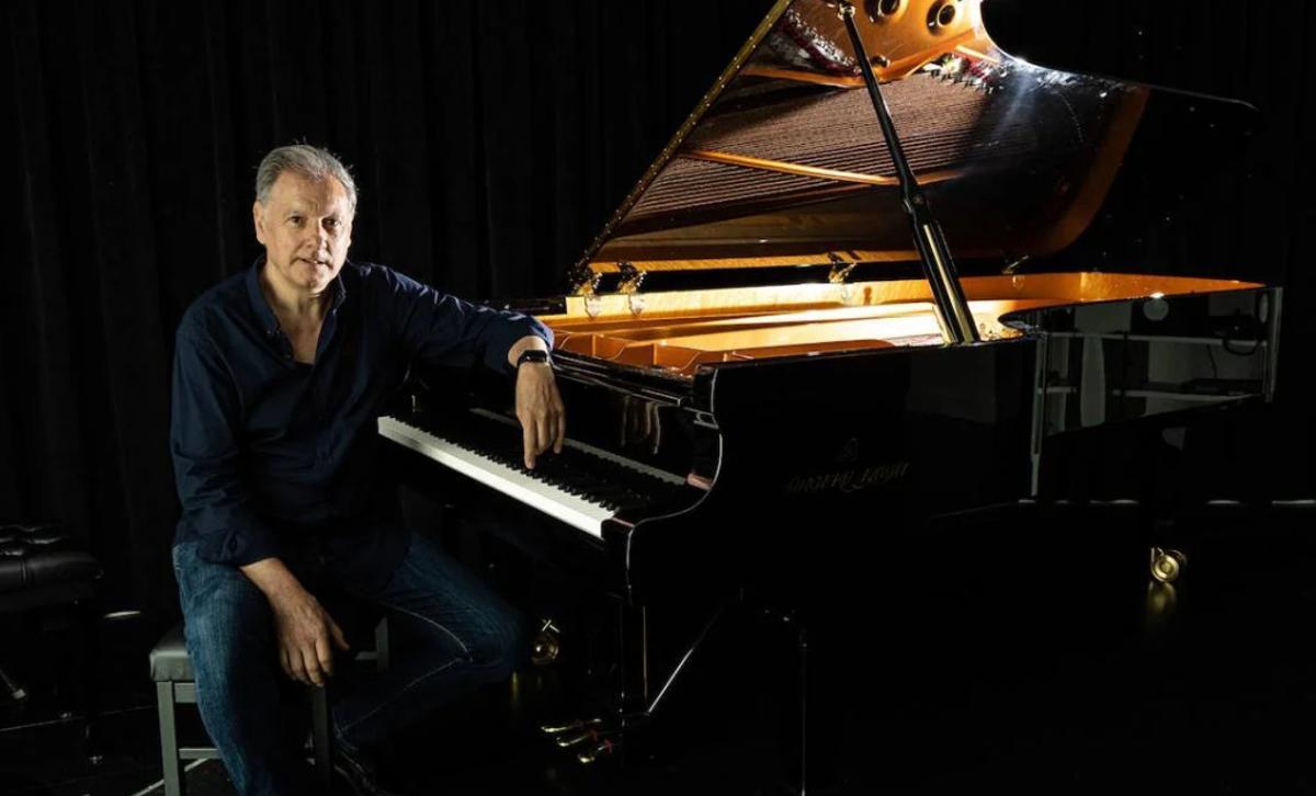 Álvaro Cendoya.