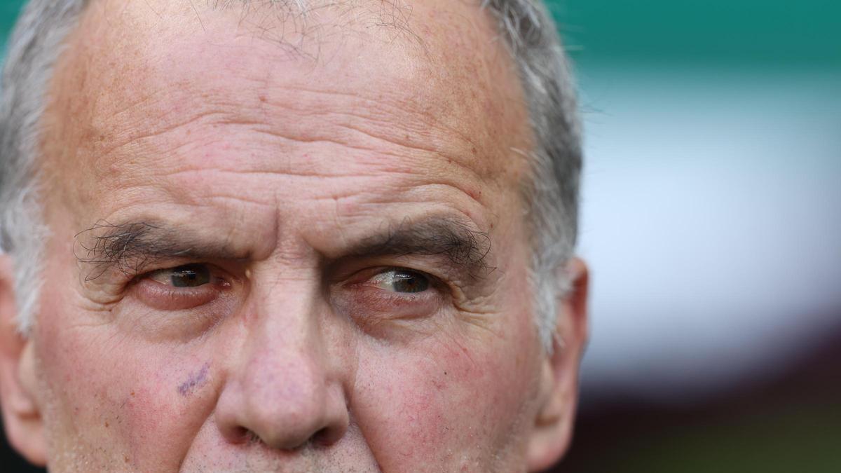 Marcelo Bielsa deja de ser seleccionador de Uruguay