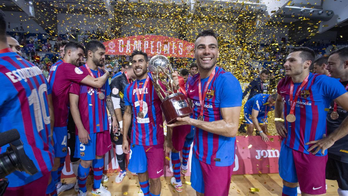 El Barça conquistó este sábado en Son Moix el sexto trofeo de campeón de la Primera División de fútbol sala de su historia