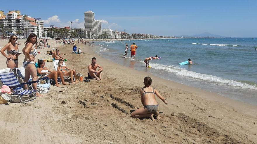 Peñíscola podrá acoger a 70.000 bañistas en condiciones seguras en sus playas