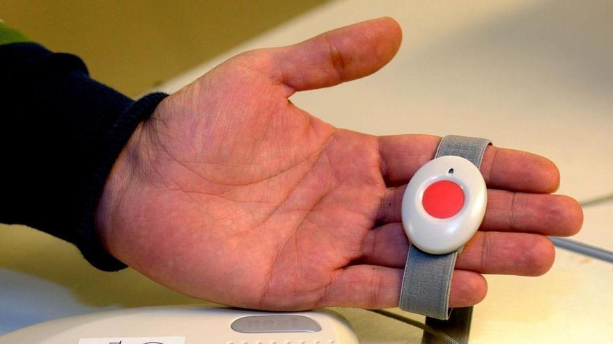 La Xunta usará IA para «controlar» a 12.000 mayores con teleasistencia
