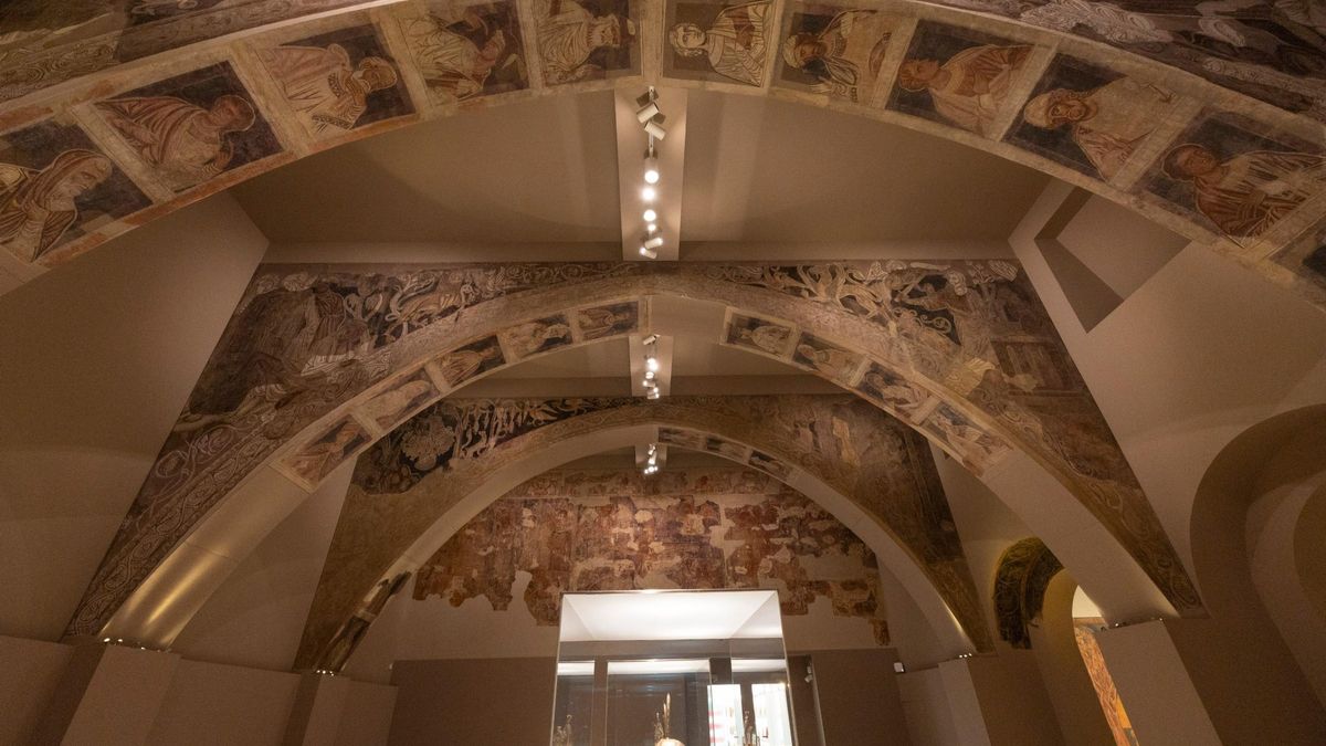Las pinturas murales del monasterio de Sijena expuestas en Barcelona.