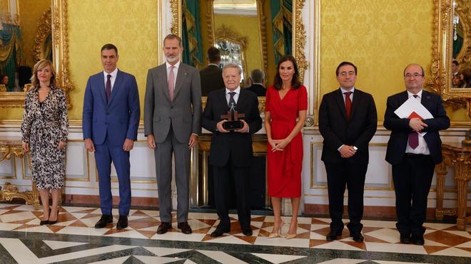 El rey Felipe VI y la reina Letizia presiden la reunión con el Patronato del Instituto Cervantes