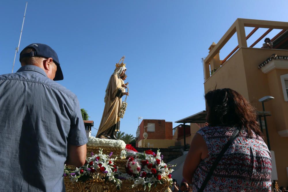 Salida procesional de la Virgen del Carmen de la barriada de El Palo.