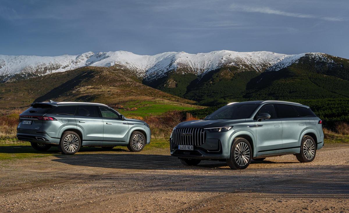 El nuevo SUV de la marca también cuida su presencia exterior con una imagen robusta y sofisticada.