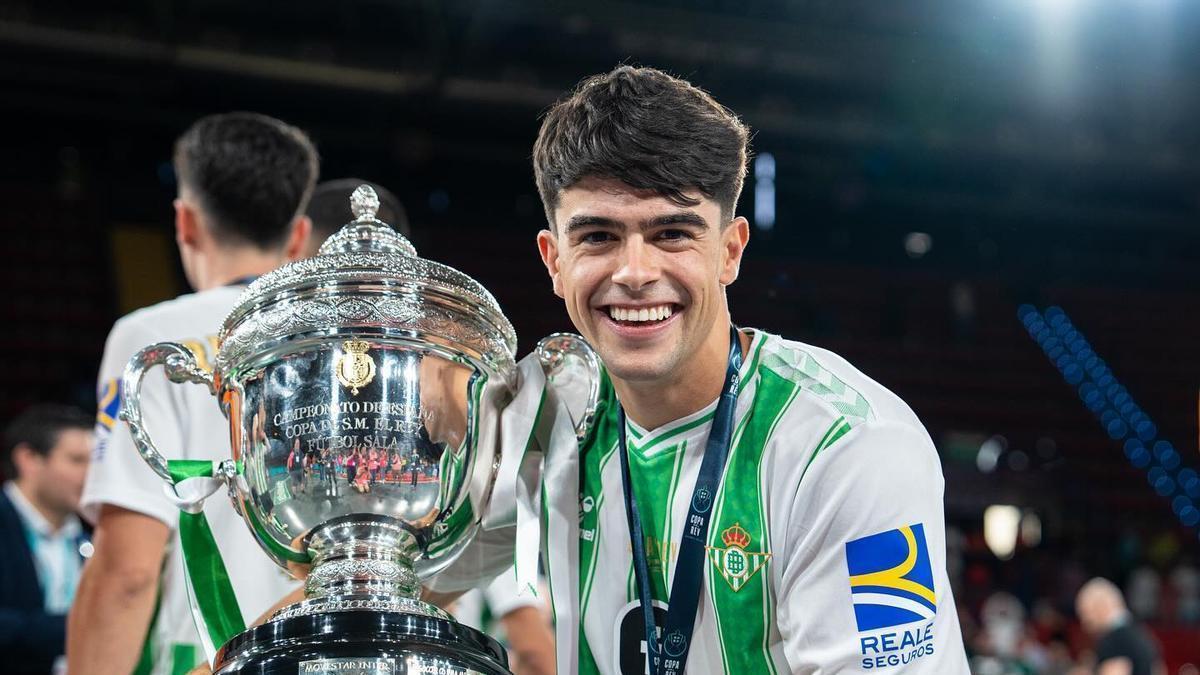 Pablo Otero conquista la Copa del Rey con el Betis la temporada 2023/24