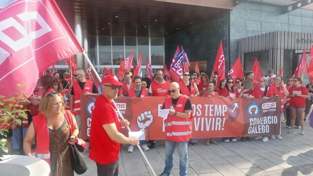 Concentración de CCOO en As Cancelas, en Santiago