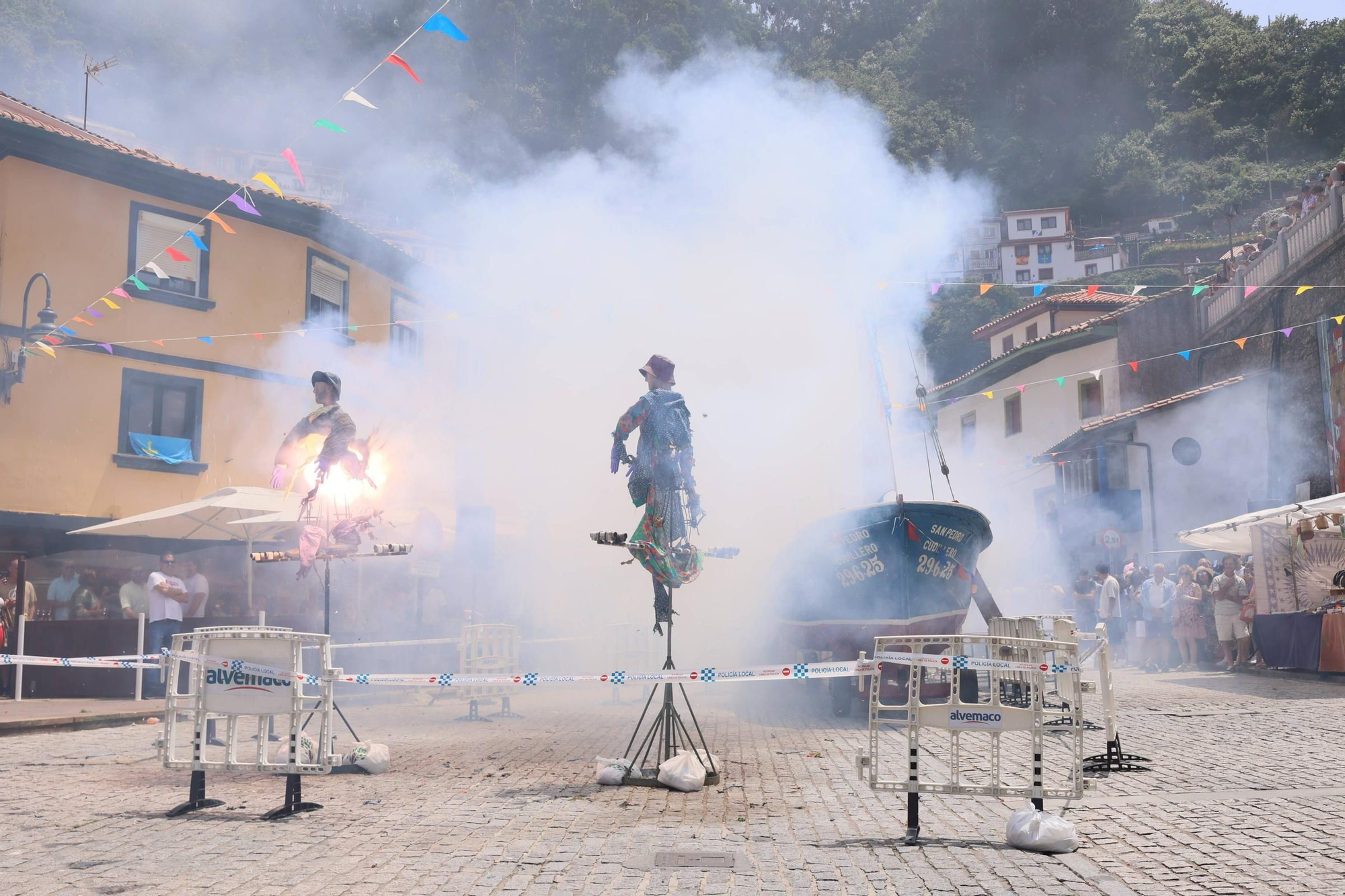 EN IMÁGENES: así fue el día de L'Amuravela en Cudillero